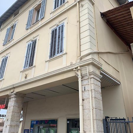 Un Appartement Atypiquement Provencal 르까네 외부 사진